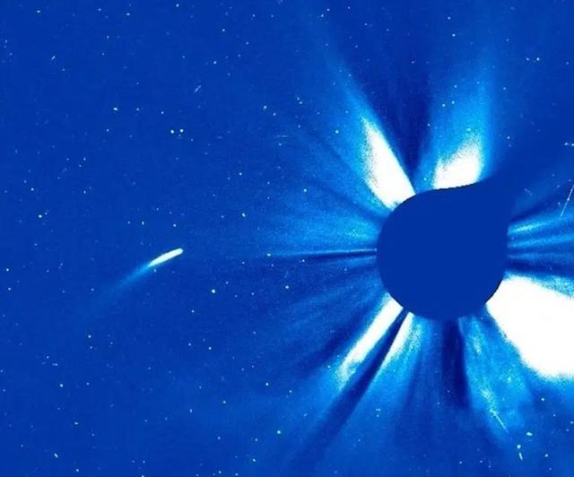 SOHO cometa 5000 grupo Marsden 2024