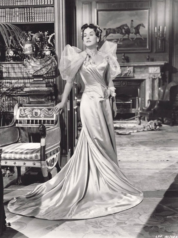 paulette_goddard_mc94