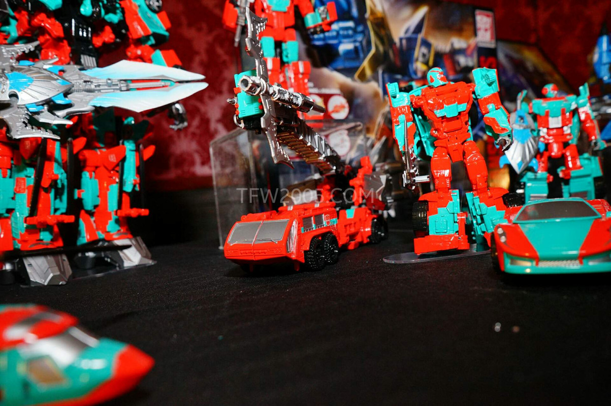 SDCC2015-Hasbro-Breakfast-Transformers-Combiner-