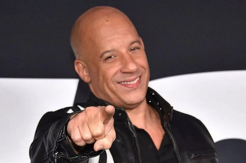 Por insólito que parezca, así lucía Vin Diesel con el cabello rizado