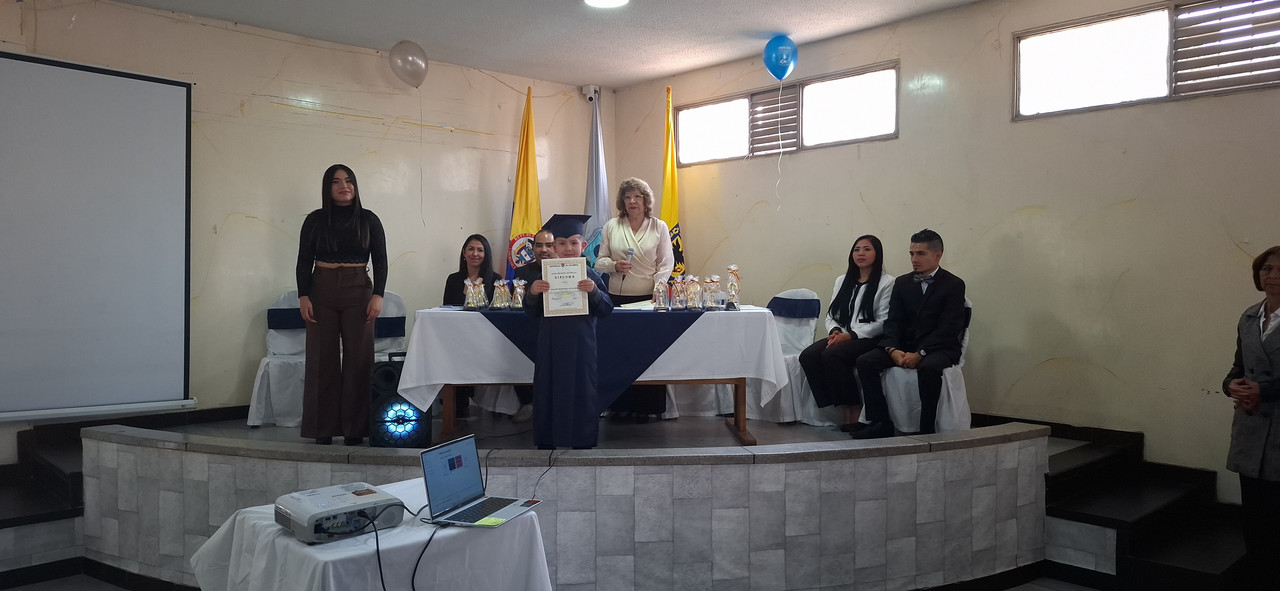 Grados (137)