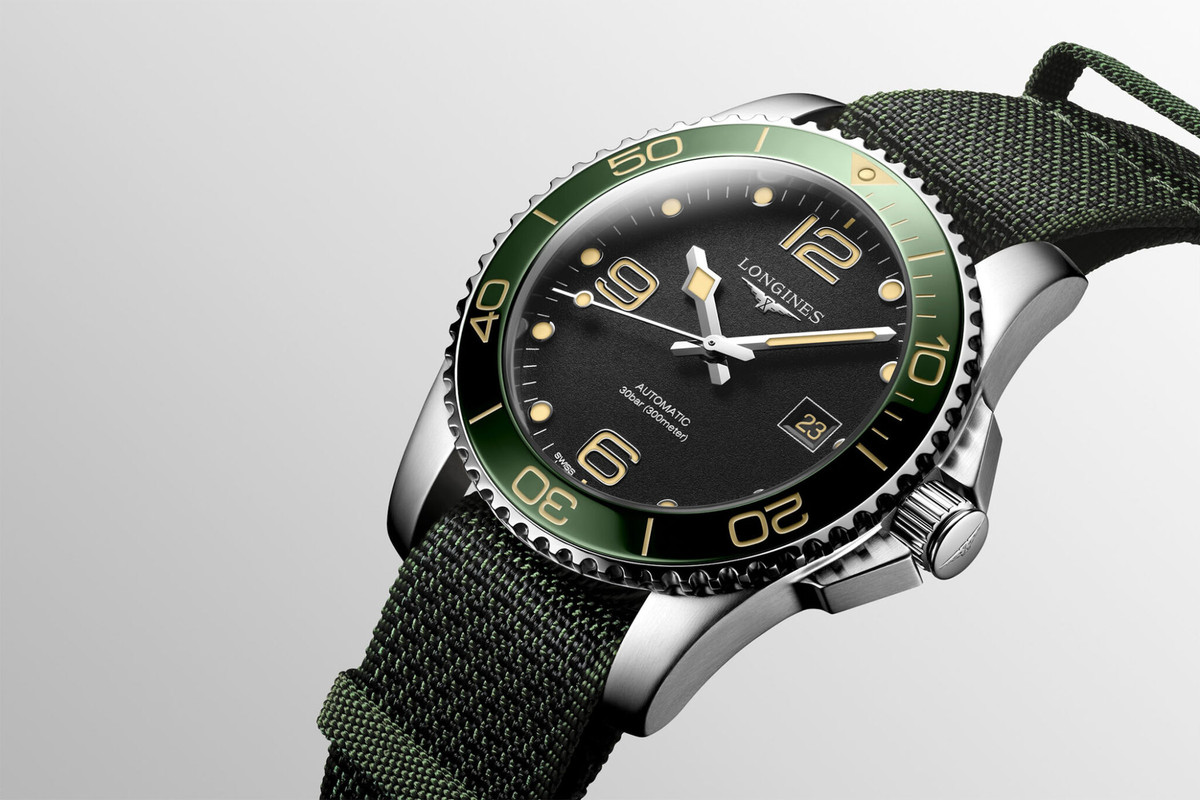 Longines-HydroConquest-41mm-Automatic-Matte-Black-Dial-Green-Bezel-Adventure-L3.781.4.05.2-L3.781.4.