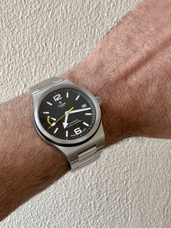 7FFEBCC8-1CA9-4DB1-B74D-27DDF7DFBA12