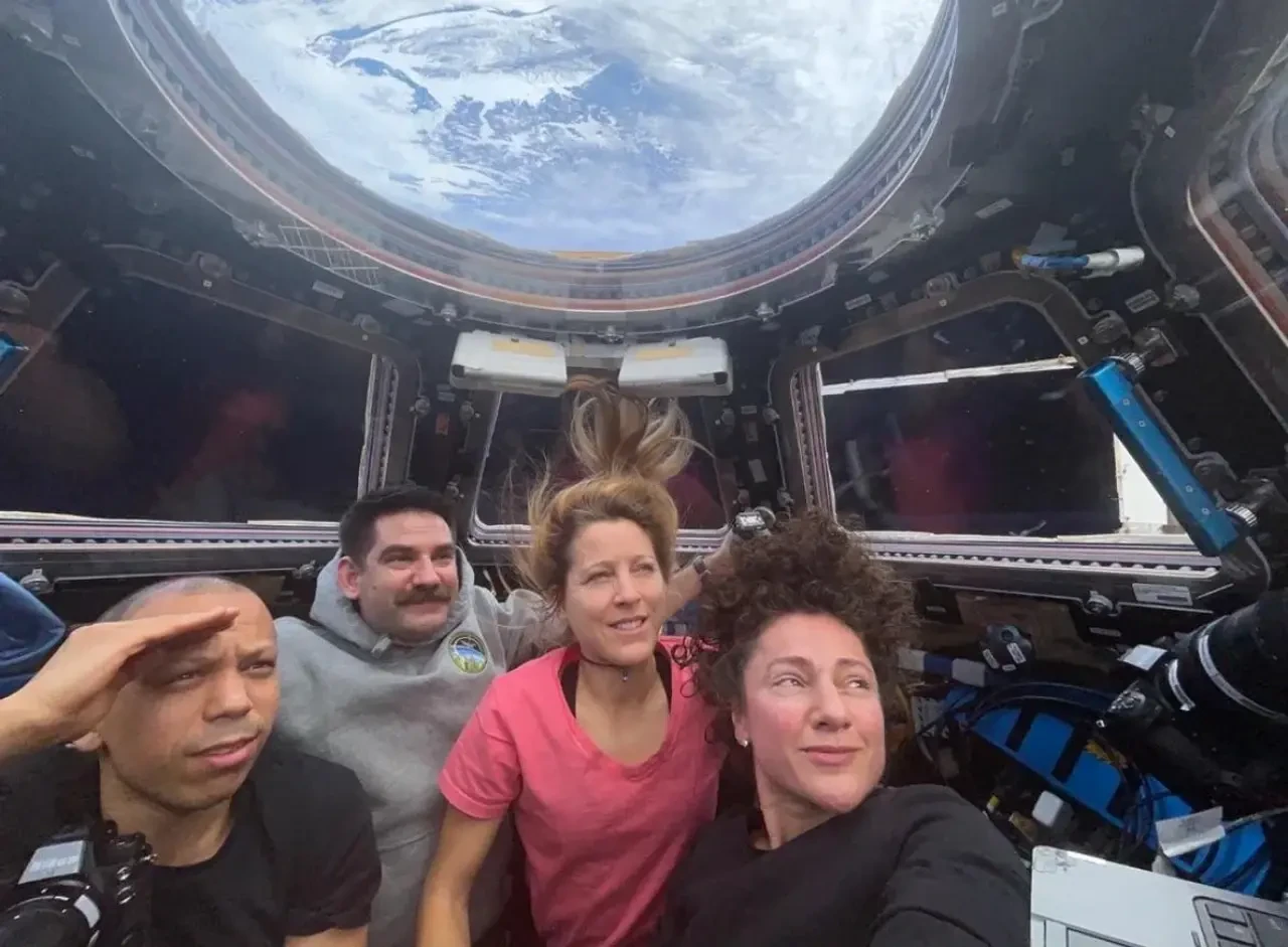 iss-crew