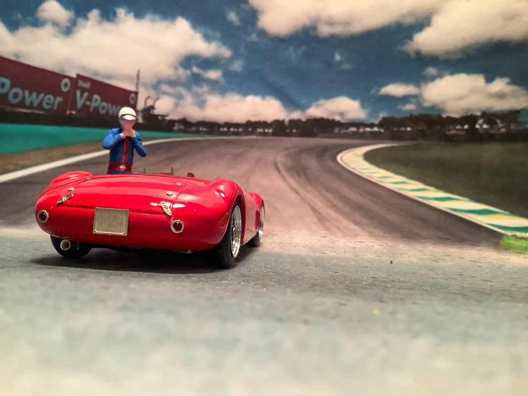 5404ACF3-A55E-47C3-953A-35357BD51EE0