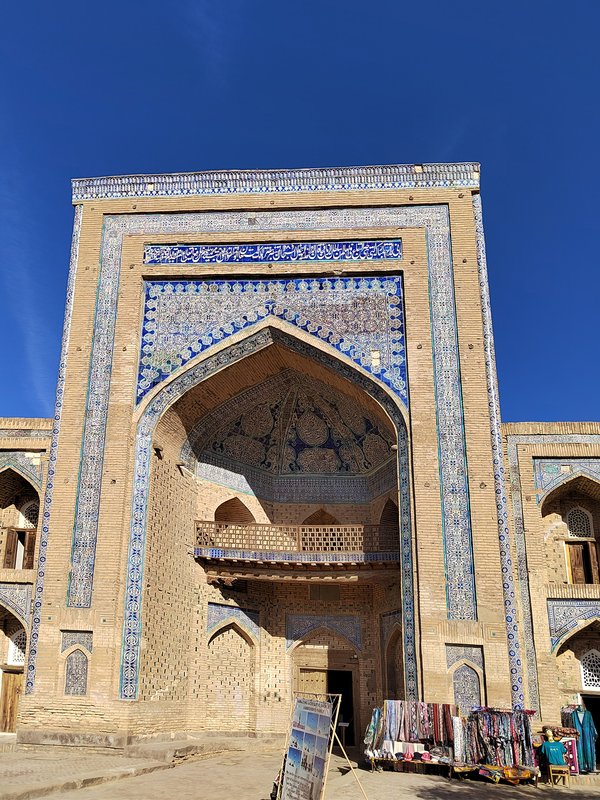 https://i.postimg.cc/HkZwfBYS/18-IMG-20230418-165106.jpg