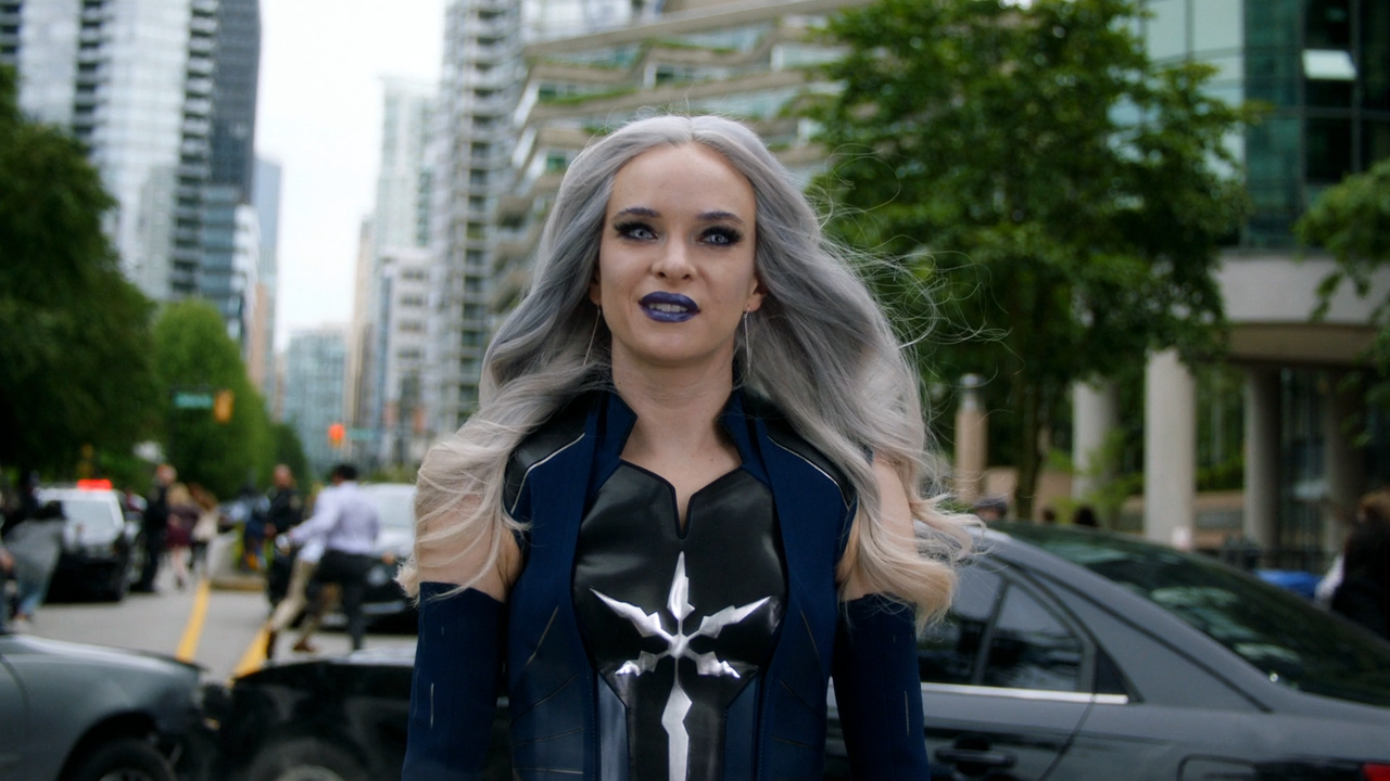 The.Flash.2014.S06E01.Into.the.Void.1080p.AMZN.WEB-DL.DDP5.1.H.264-NTb.mkv_snapshot_33.16_[2020.03.2