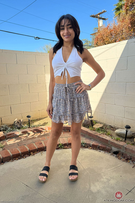 Vanessa Moon  #173-0001