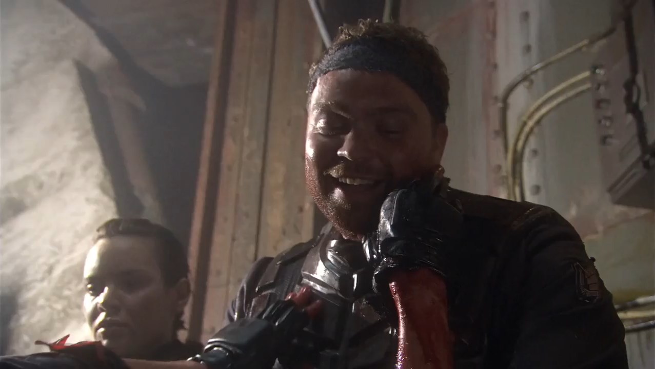 Starship Troopers 2: Hero of the Federation 2004 BluRay [Hindi + English] 480p, 720p ESub Screenshot