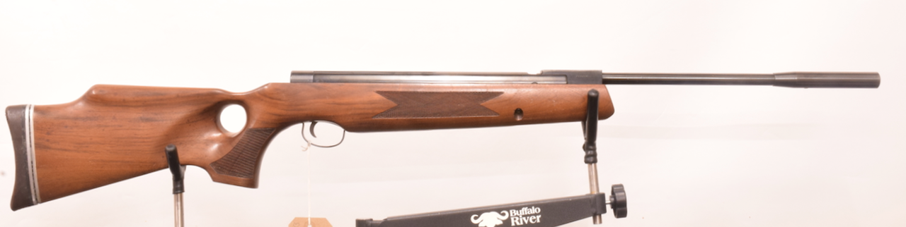 7FB9D8DF-7B5B-45F6-B765-D78B4BBB9E73