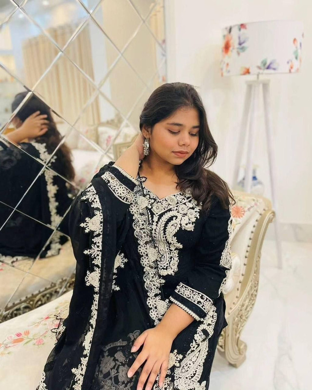 photo 6271757021283993161 y