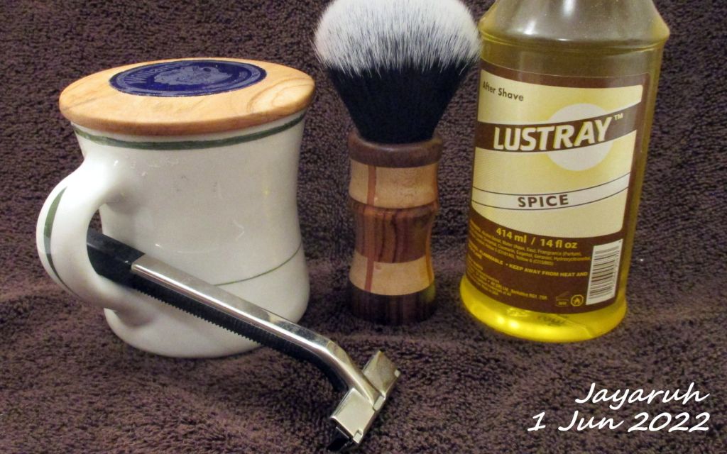 [Image: sos220601.jpg]