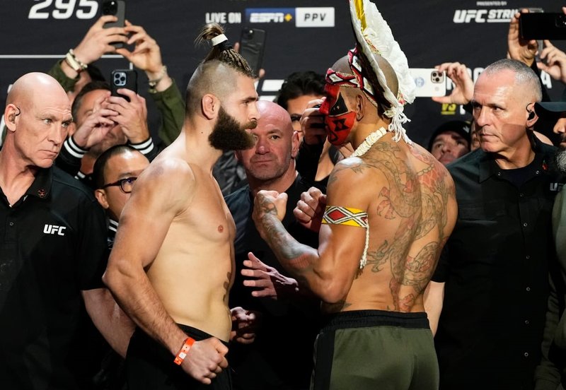 Иржи Прохазка: Джамал Хил има повече оръжия от Алекс Перейра