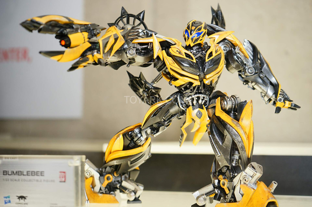 SDCC-2015-Comicave-Studios-Transformers-007