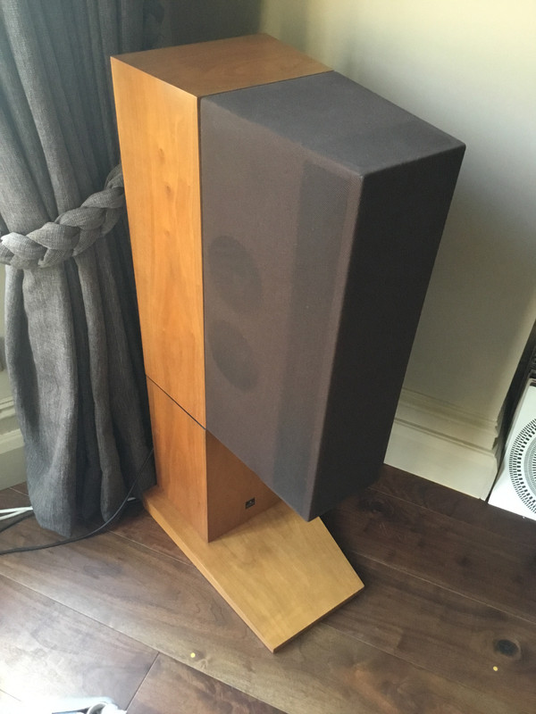 8F9D1102-073D-43D4-B300-3AC841D27444