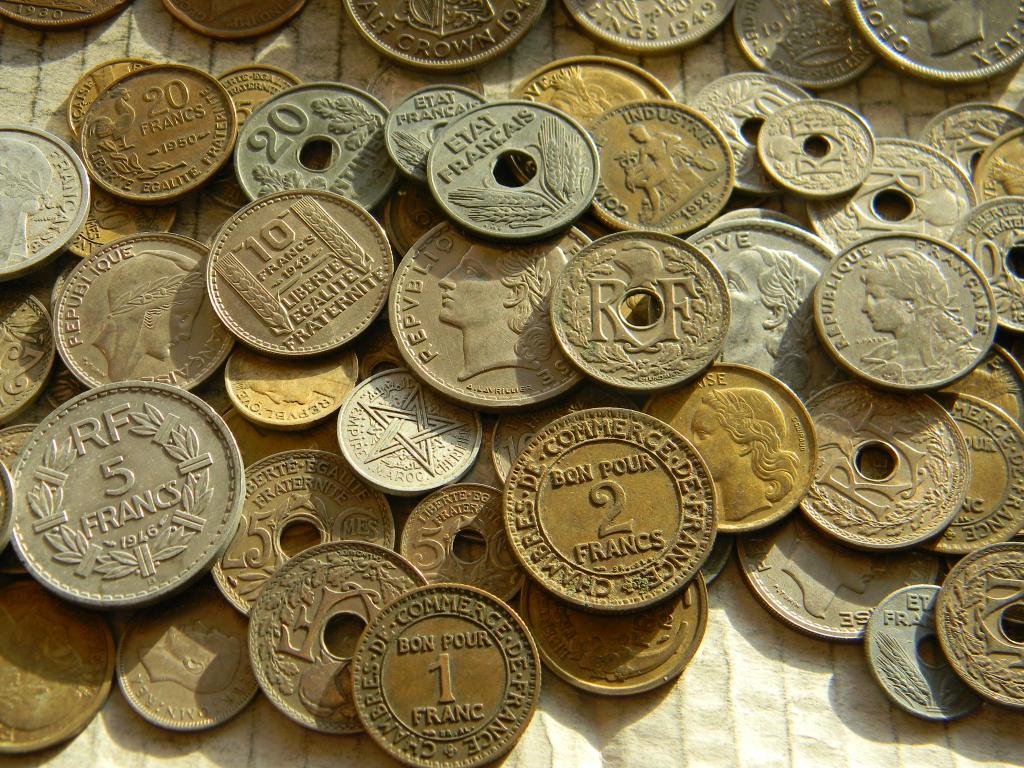 Купить старые монеты. Старинные монеты. Антикварные монеты. Сталтные монеты. Красивые старинные монеты.
