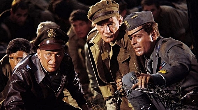 TREVOR-HOWARD-VON-RYANS-EXPRESS-2-FOTOR.jpg