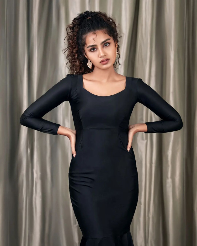 Anuuuuu-for-more-hd-wallpapers-follow-o-85