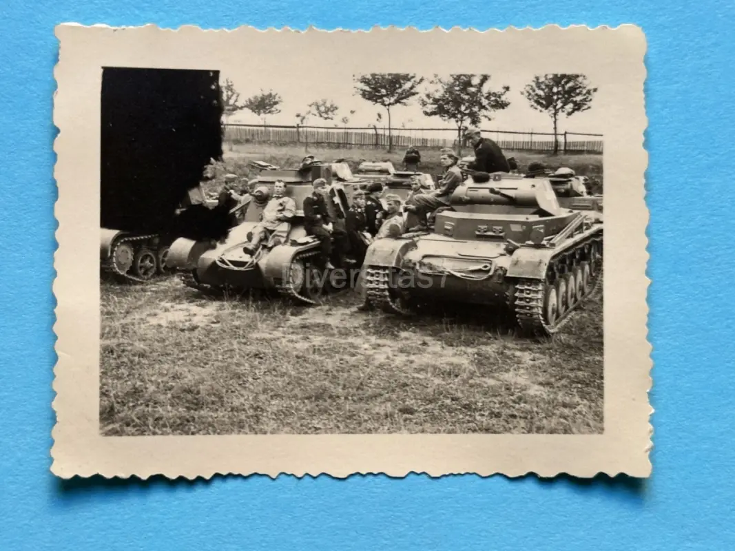 Foto, Panzer Regt. 4, Panzer bei bei Bukowina, Ukraine