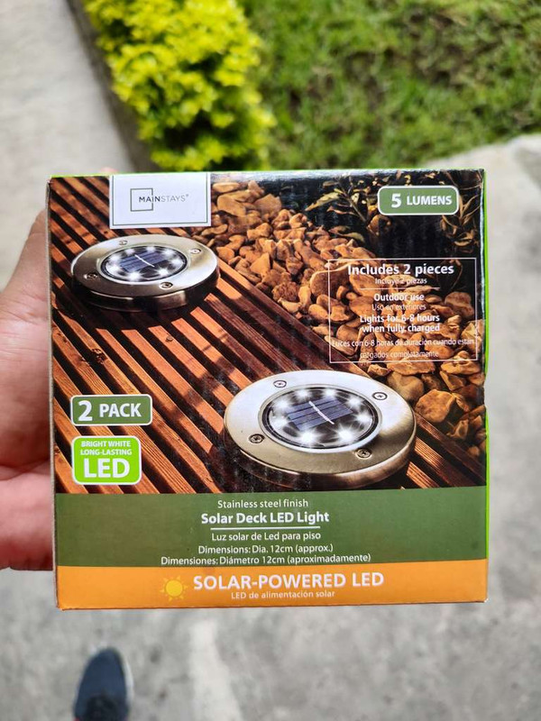 Walmart: lámpara LED solar para el jardín - Iztapalapa