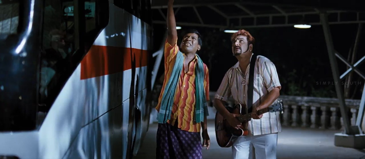 Aadhavan 2009 WebRip [Tamil] 480p, 720p Screenshot