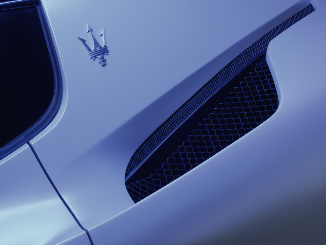 20_Maserati_MC20