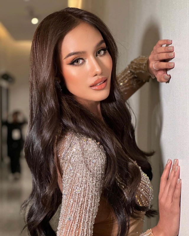 510631420-supplyingthedemandmissuniverse