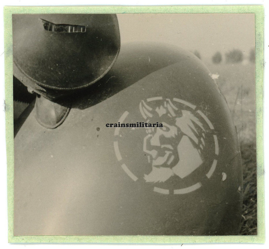 Orig. Foto Detail Teufel Wappen Pkw 4(H)22 in HEINSBERG Grenze Holland 1940