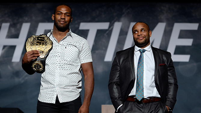 Даниел Кормие е готов да се бори с Джон Джоунс, но не с Йоел Ромеро