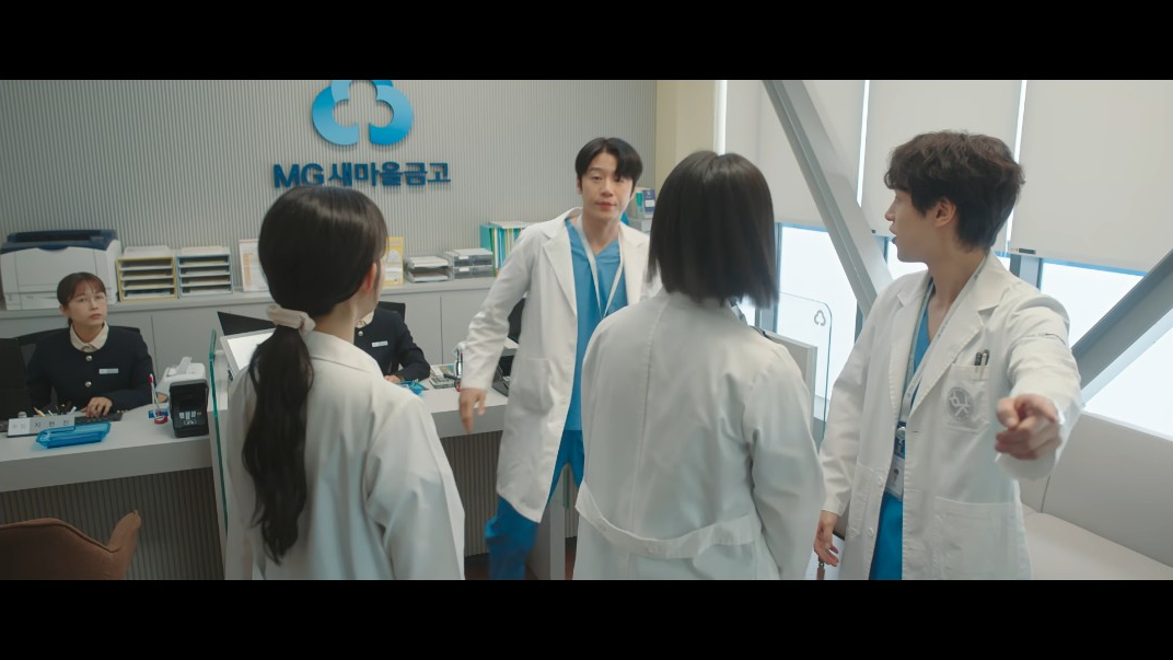 VS--Netflix-ResidentPlaybookE12Episode12-7’44”