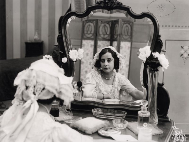 3ihKhGmMaJi9ZEKevzBxoX_micr