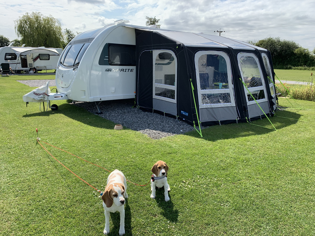 7CC8A799-FC73-44D2-99D8-12860A8C293B