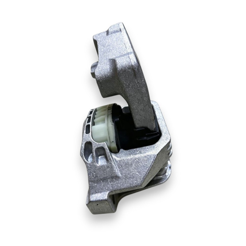 ENGINE MOUNTING LH W117 W156 W176 W246 (246 240 2317) 246 240 0617