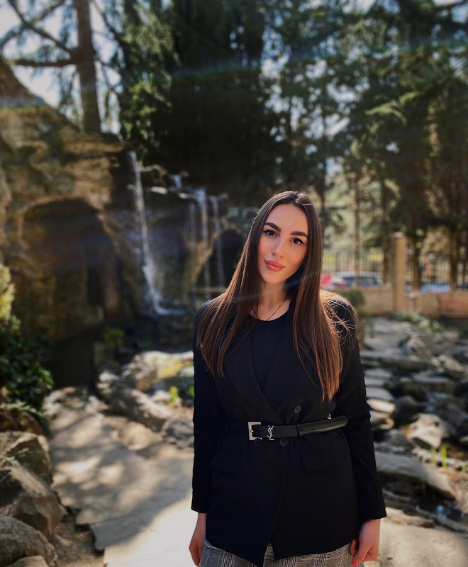 E1B134A0-9BEC-40EE-8228-2ED4F8653086