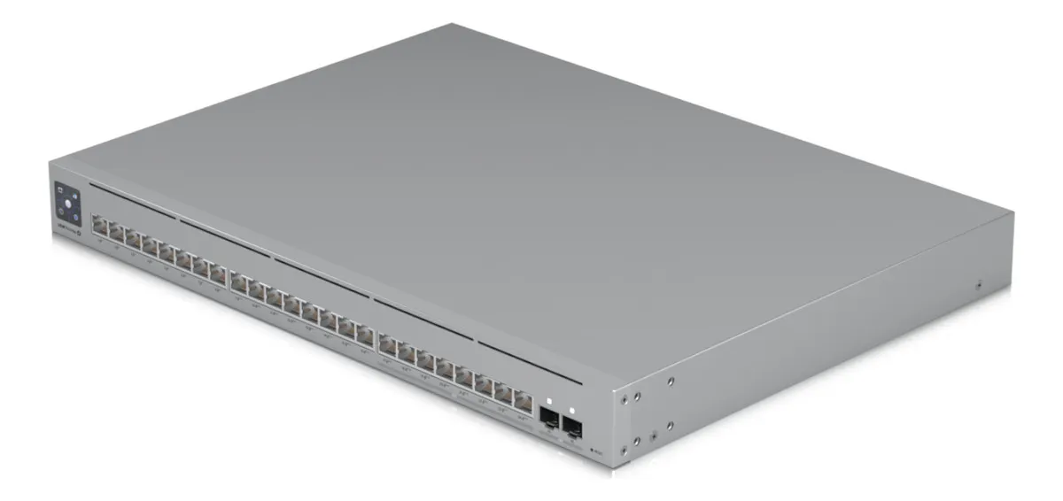 Painel frontal com portas 2.5GbE e PoE