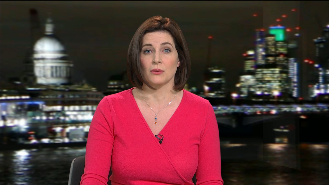 ITV News London_20220428_22302245.ts_snapshot_06.54.727
