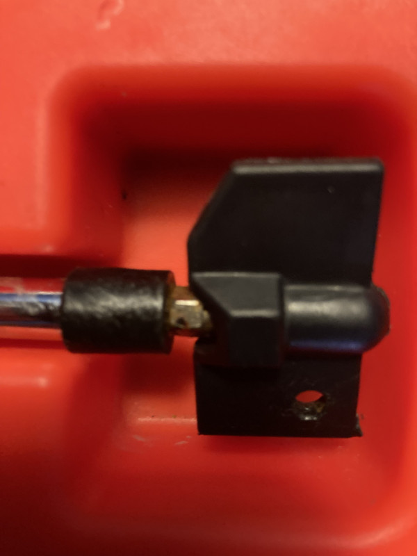 EFA5D7C9-2464-46CB-894A-EE04785FCD85