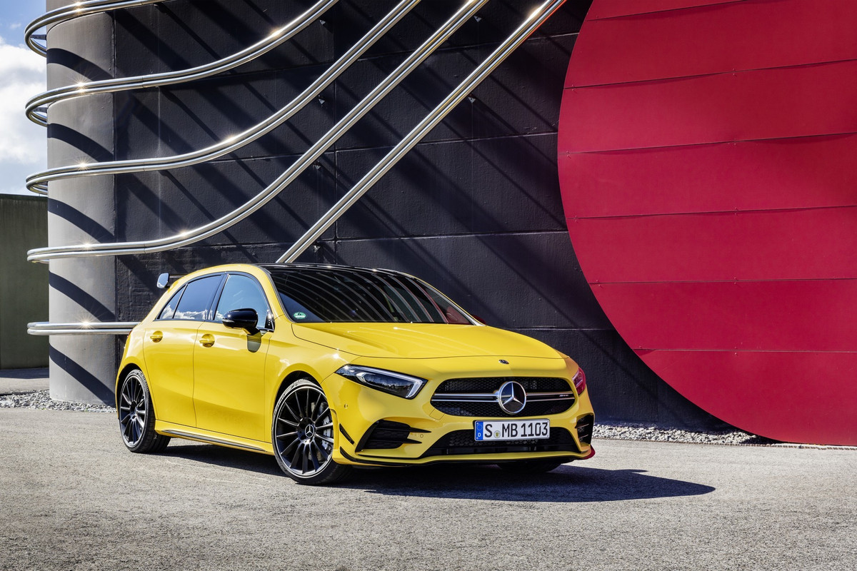 Mercedes-AMG A 35 4MATIC (10)