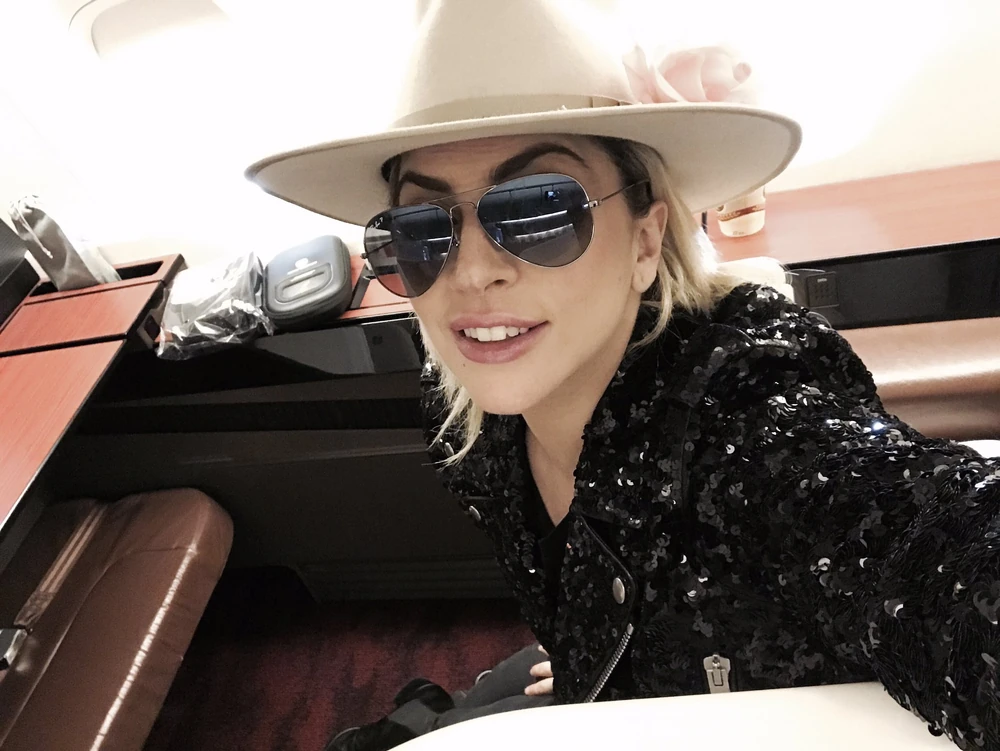 10-31-16-Twitter-001.webp