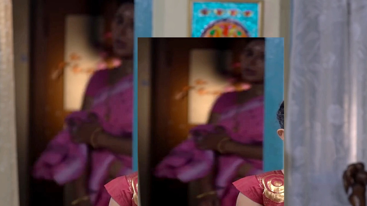 Manju Satheesh Hot and Rare Navel Slip.mp4_snapshot_00.04.611