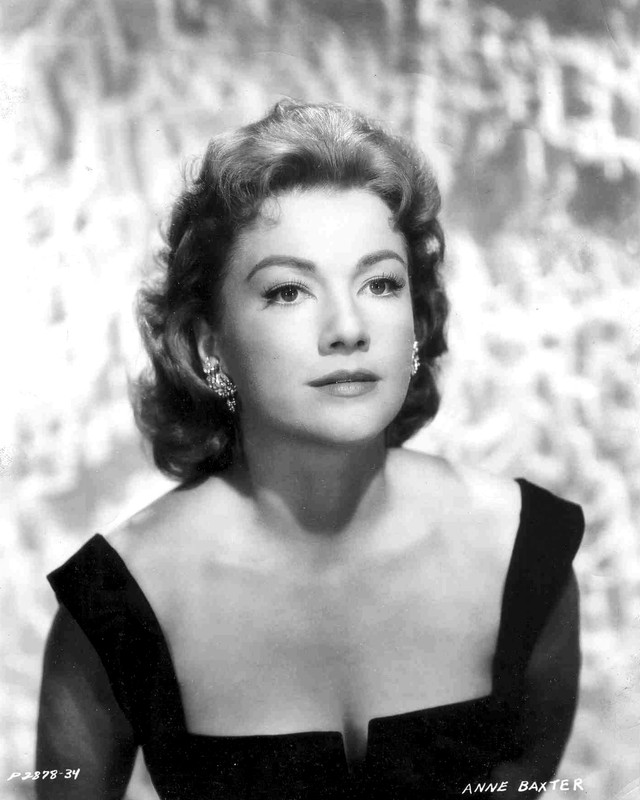 Anne_Baxter_a51
