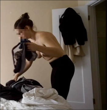 [Image: Voyeur23165112133.jpg]