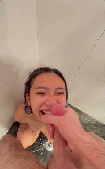 [Image: Cumshots20179135953.jpg]