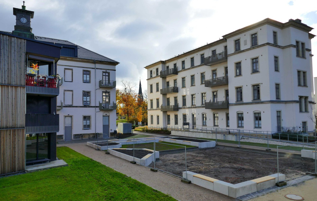 Bild: https://i.postimg.cc/Hn076KB4/P1240708.jpg