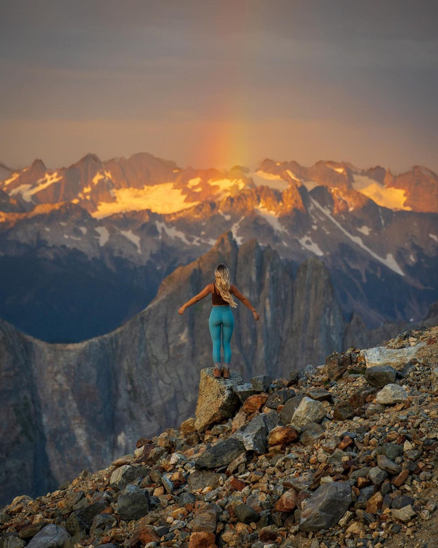 legins-w-a-view-cascadia_The North Cascades are wild