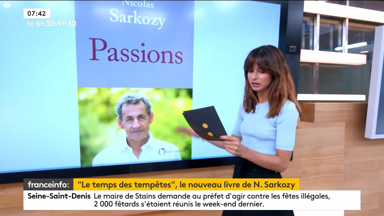 23 July - 05.29.00 - 9h30. Entre JT, chroniques, invités et revues de p....ts_snapshot_01.20.12.127