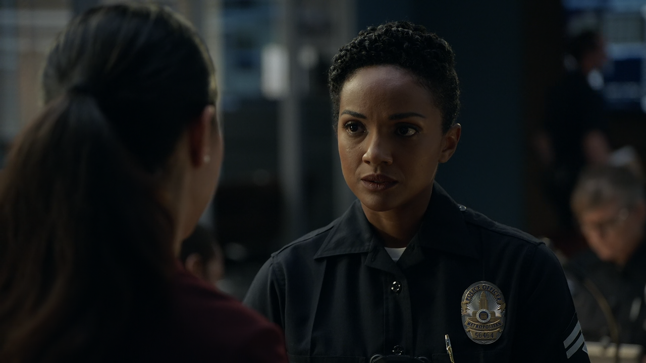 The.Rookie.S04E04.Red.Hot.1080p.10bit.AMZN.WEB-DL.DDP5.1.HEVC-Vyndros.mkv_snapshot_26.28_[2021.10.18