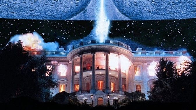STAR-TREK-INDEPENDENCE-DAY-FOTOR.jpg