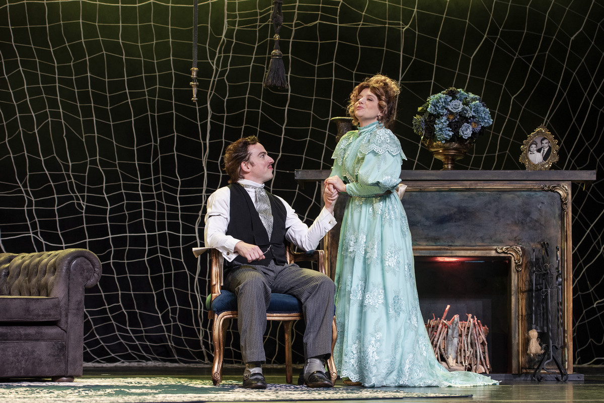 Giovani Tozi e Erica Montanheiro. Crédito.Priscila Prade