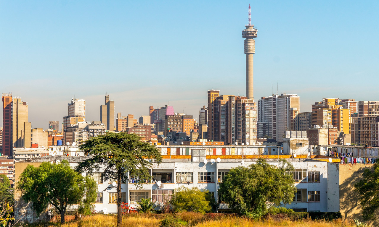 Top Attractions & Social Hubs
